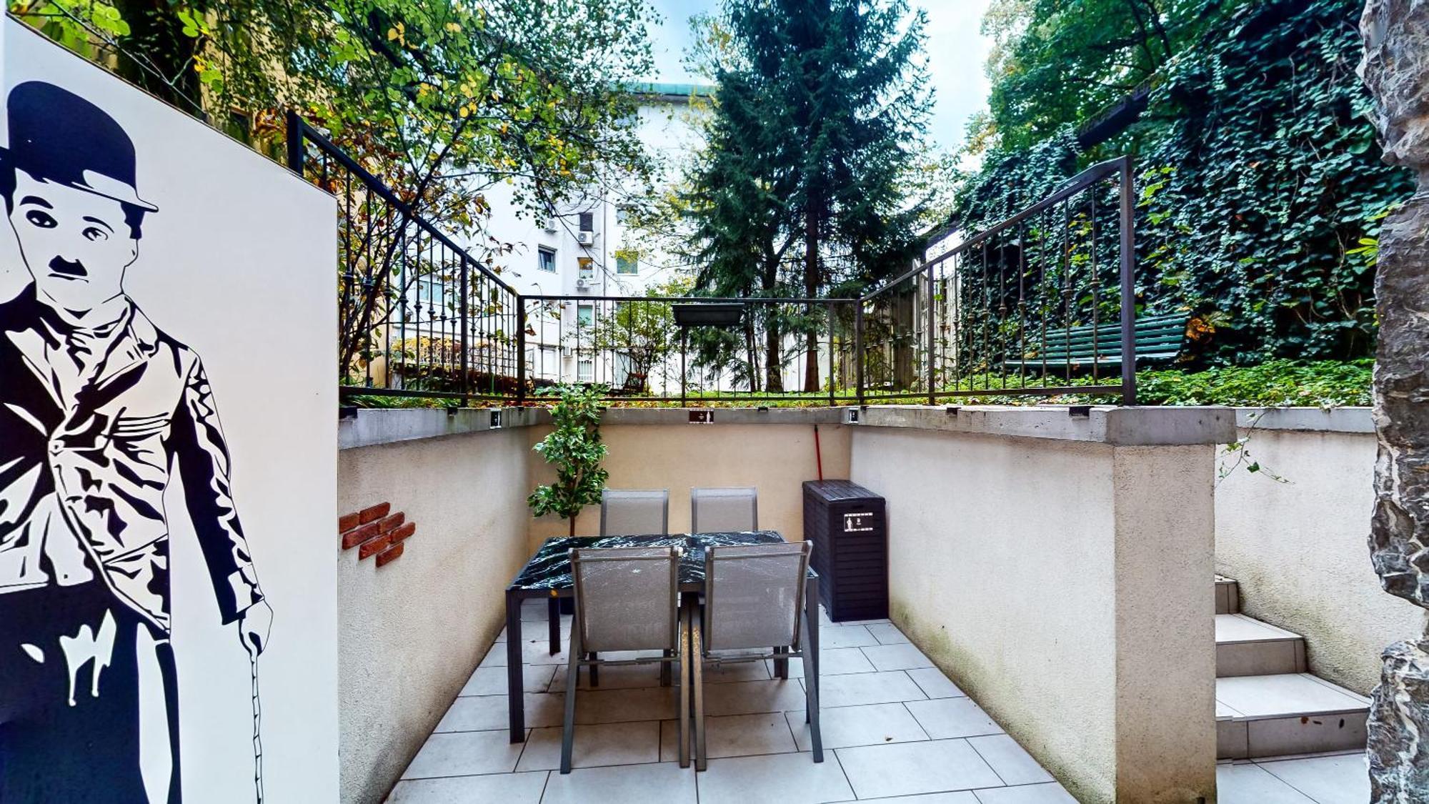 Chaplin Apartment - Free Garage Parking Ljubljana Kültér fotó
